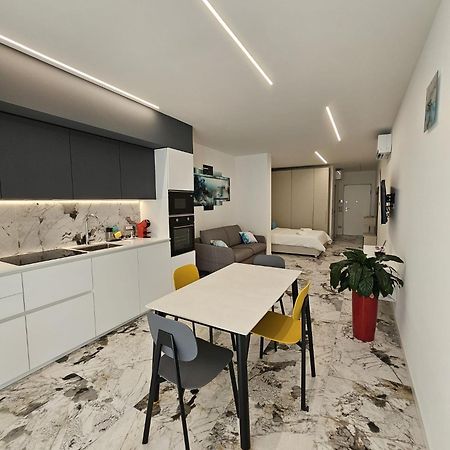 Aliss Appartamenti ネグラール エクステリア 写真